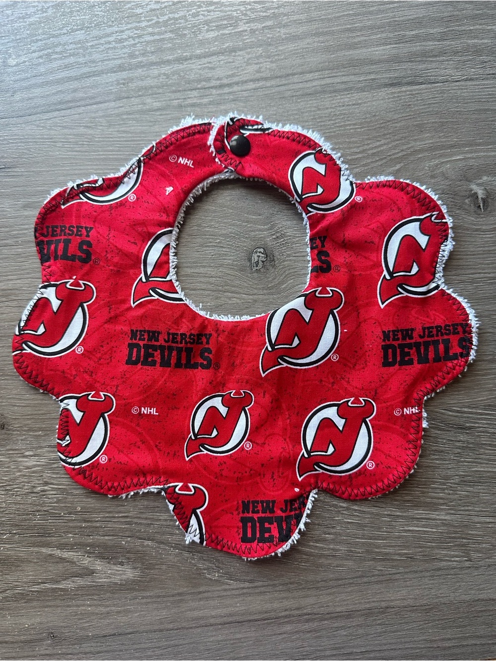 New Jersey Devils Red Baby Bib - NHL Kids Accessory